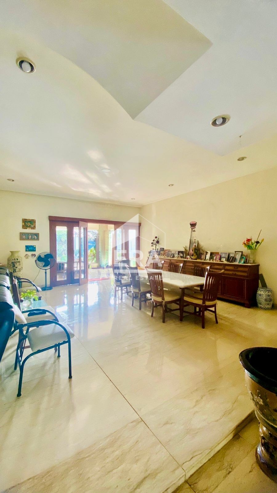 interior 7