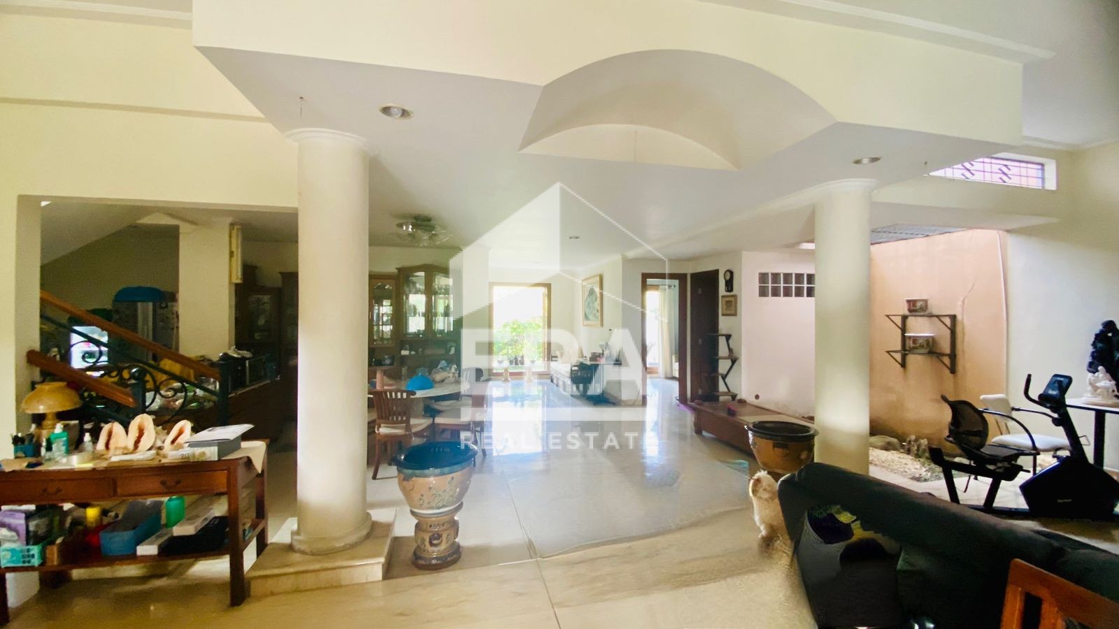 interior 9
