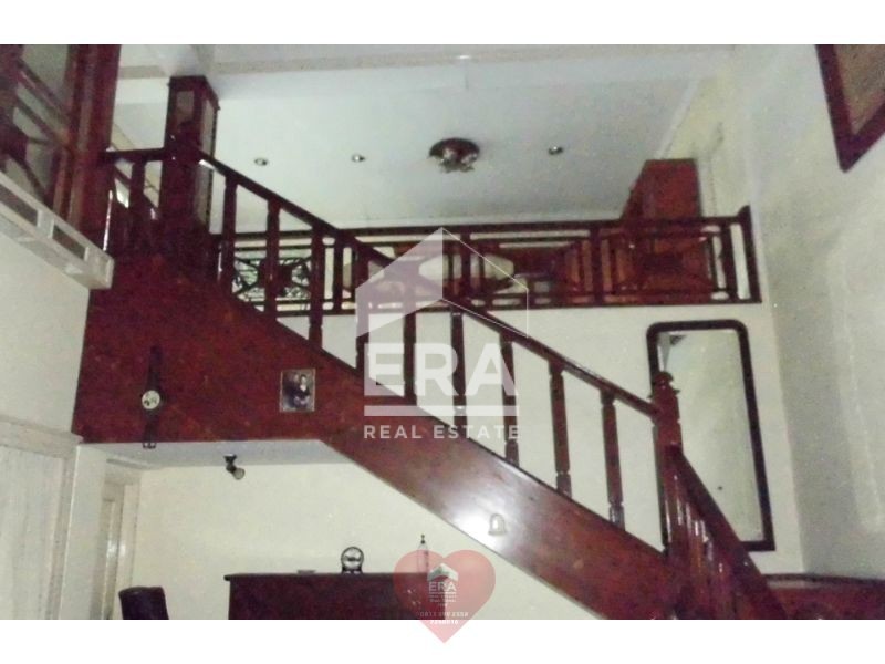 interior 12