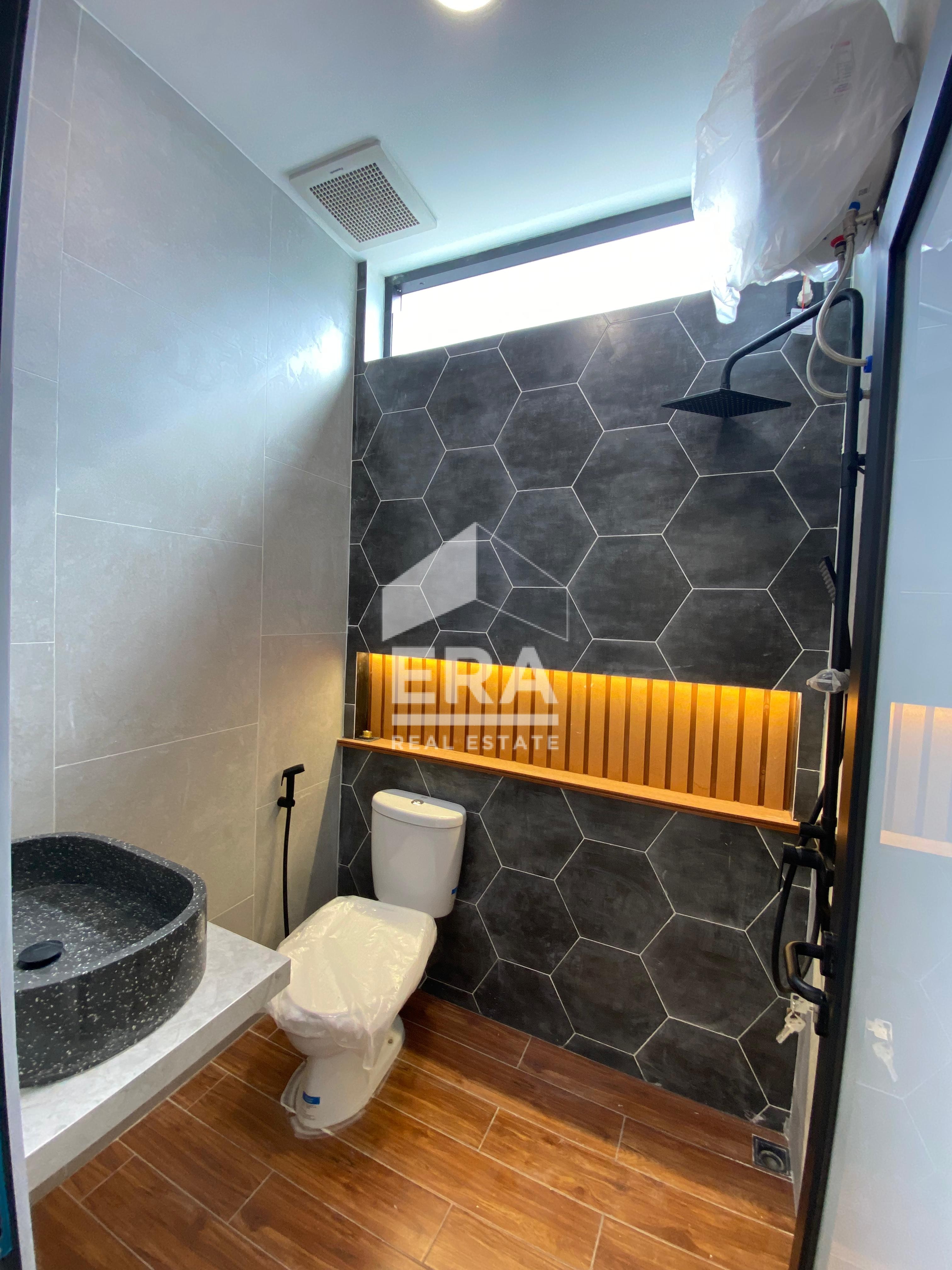 interior 10