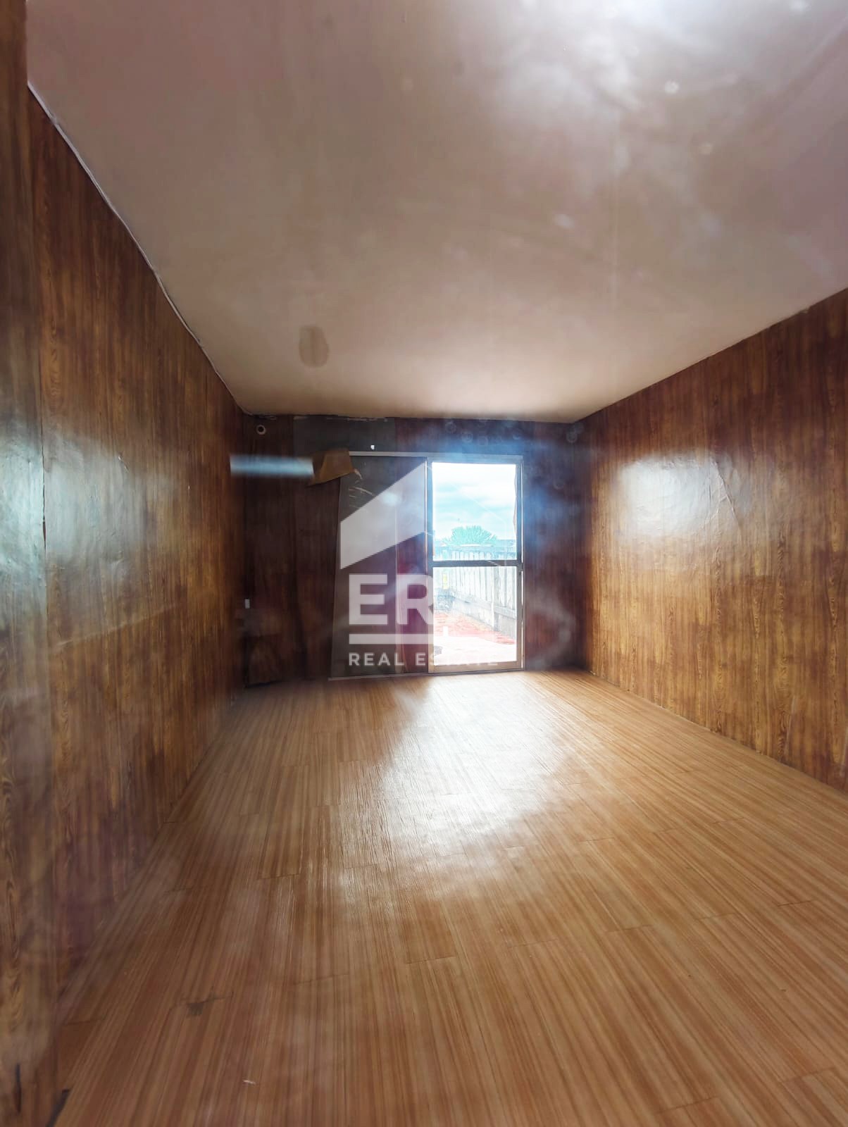 interior 10