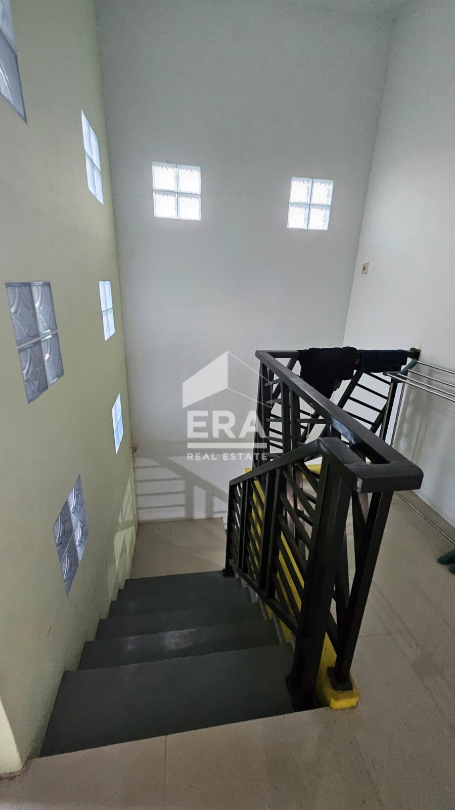 interior 12