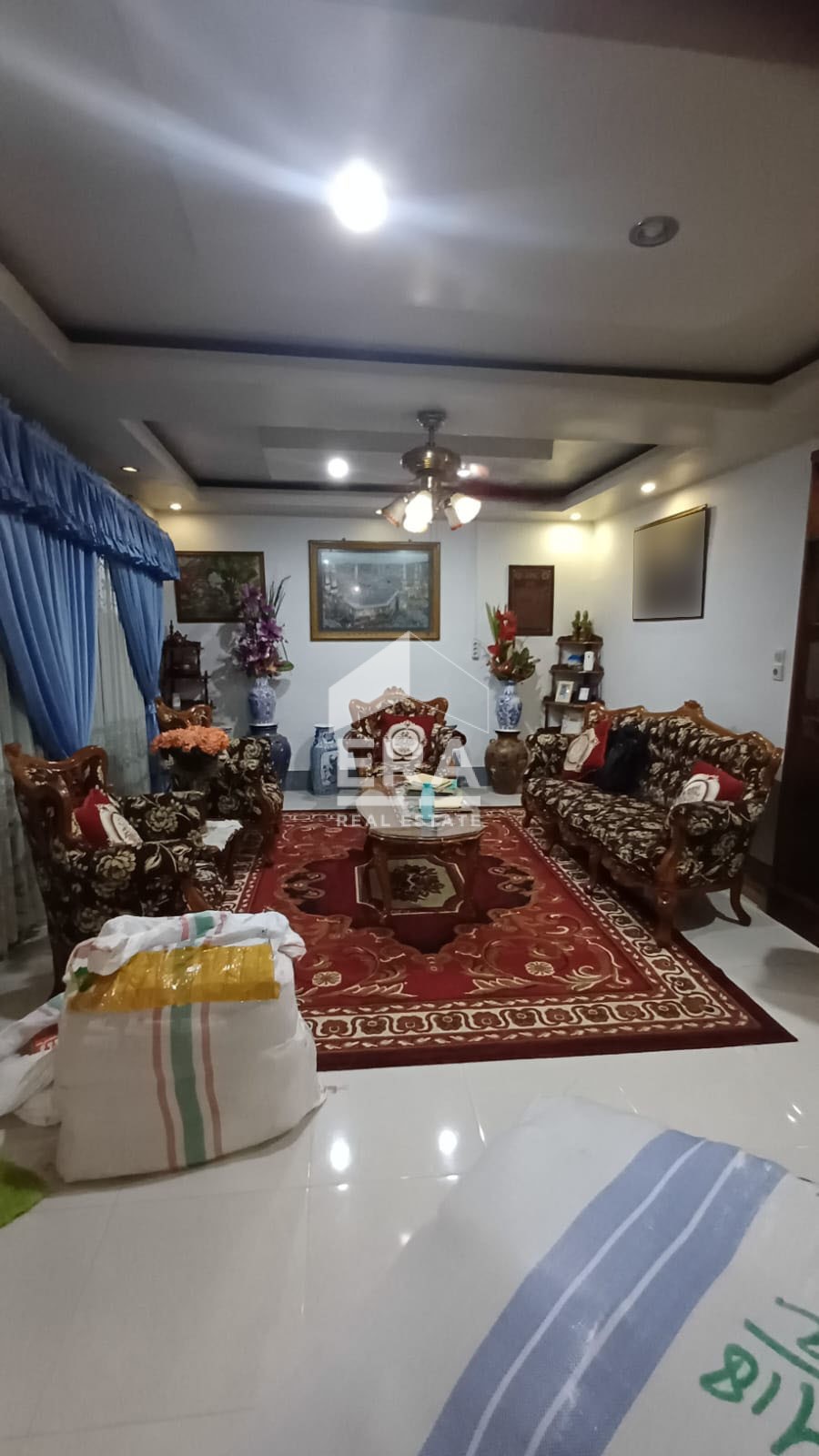 interior 12