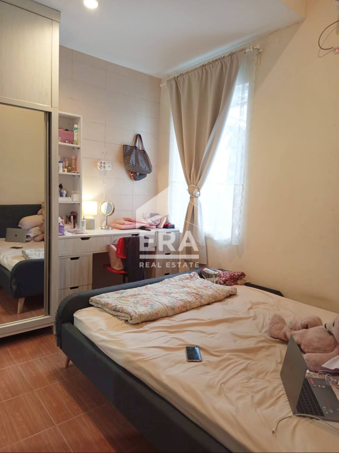 interior 4