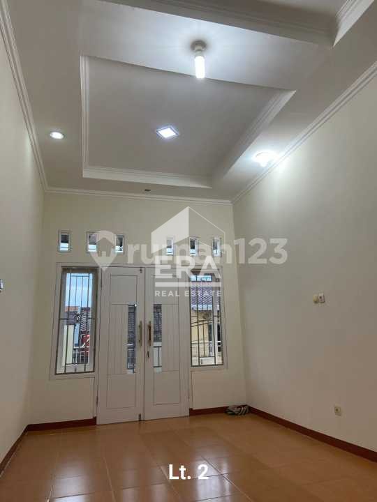 interior 11