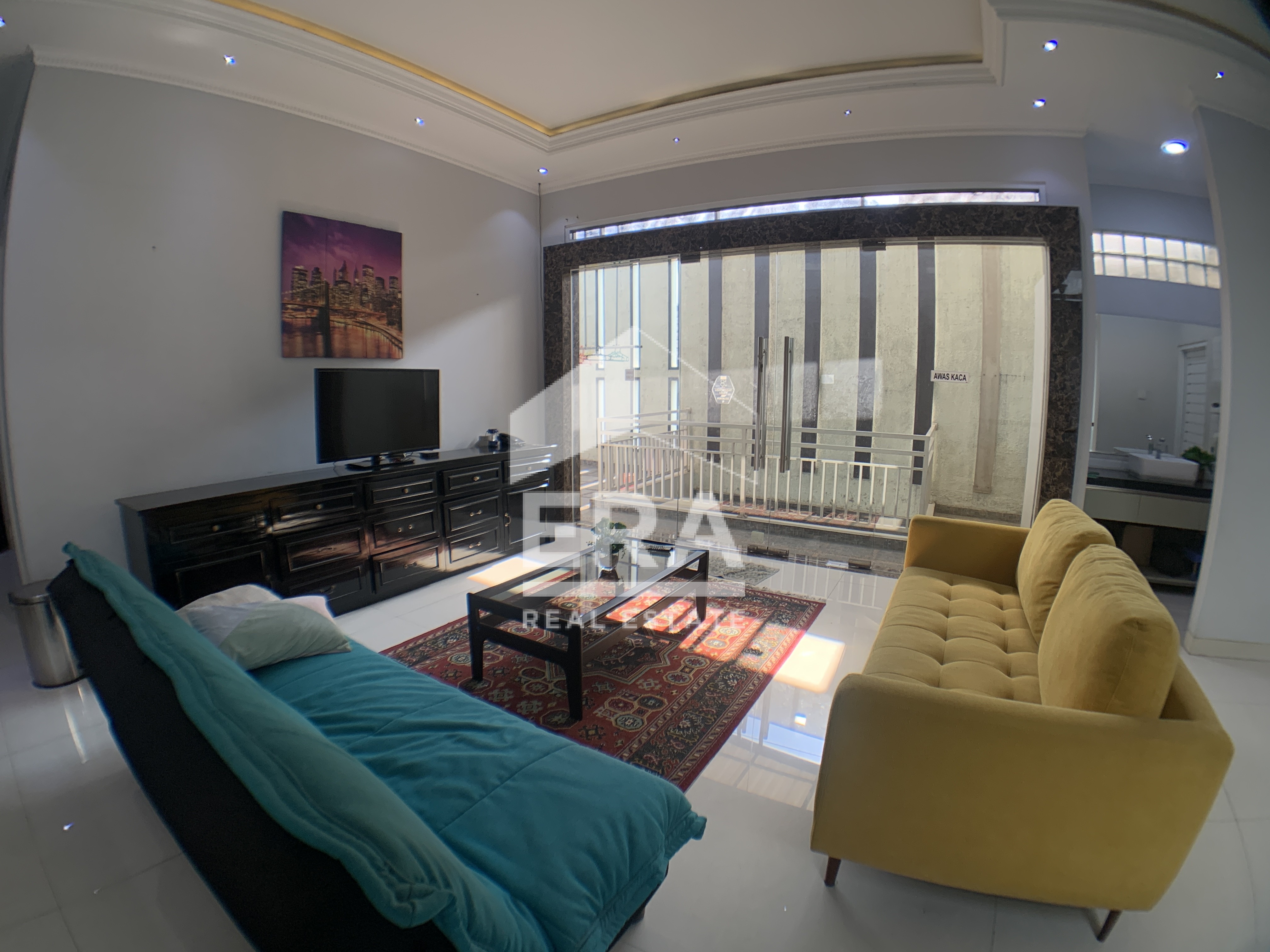 interior 6