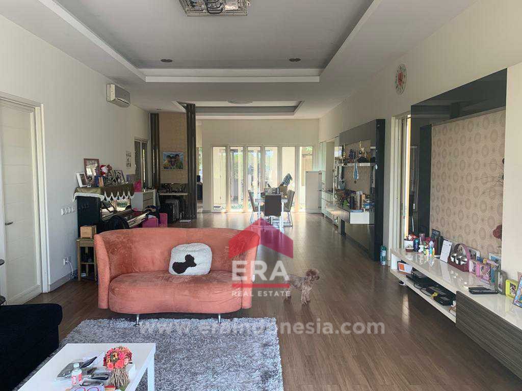 interior 6