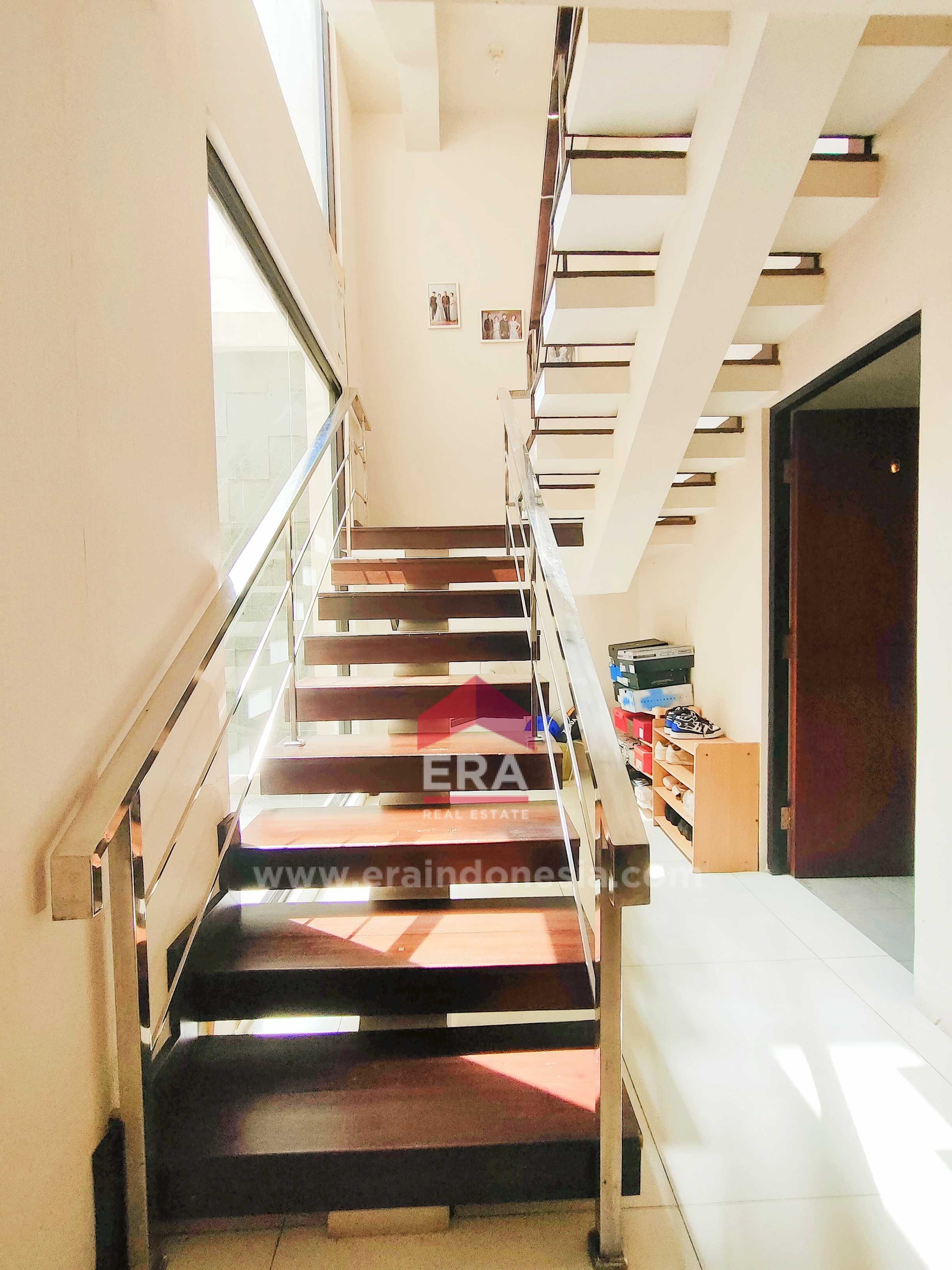 interior 9