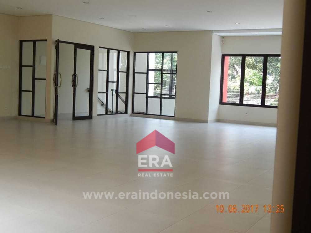 interior 10