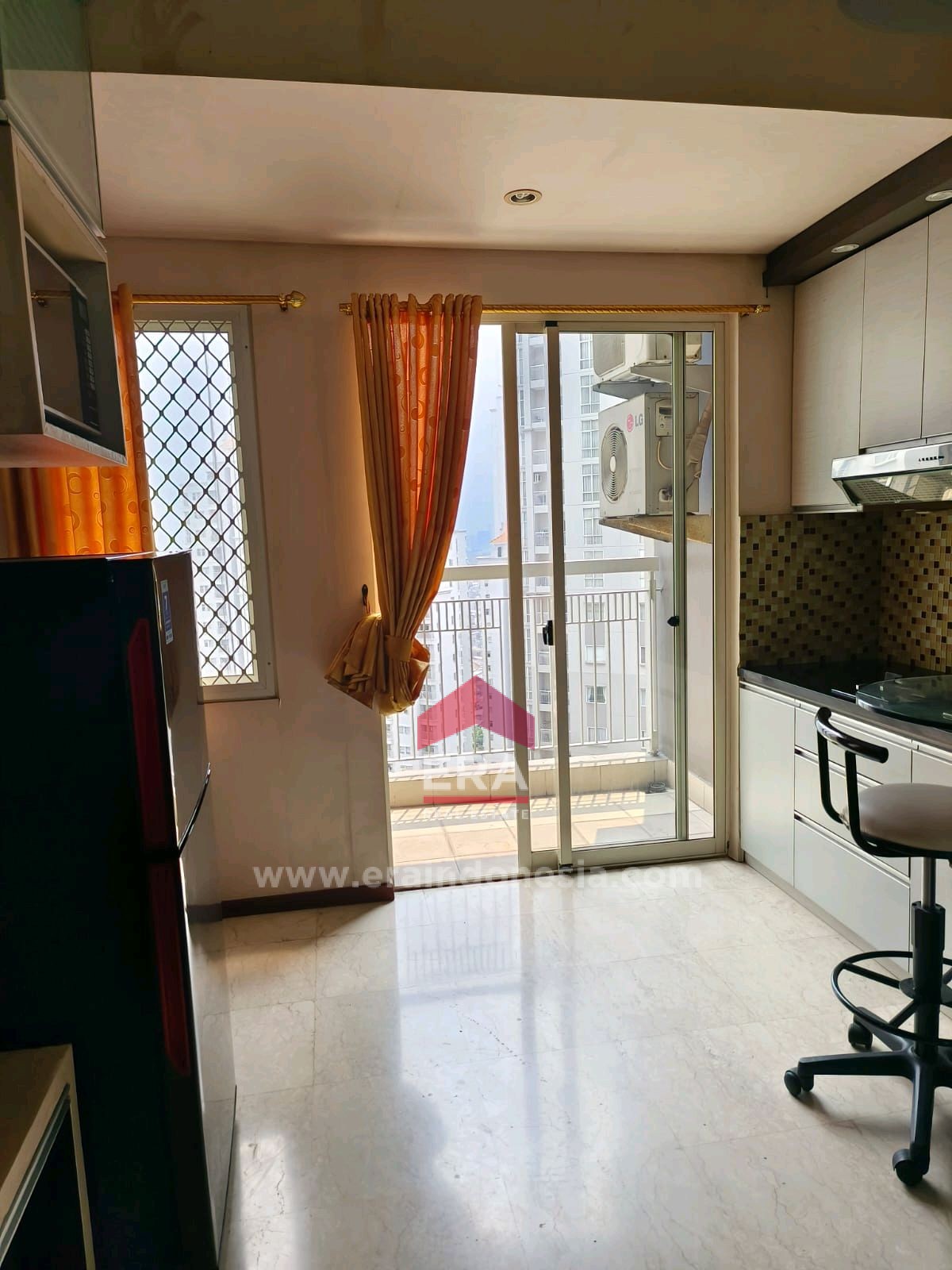 interior 4