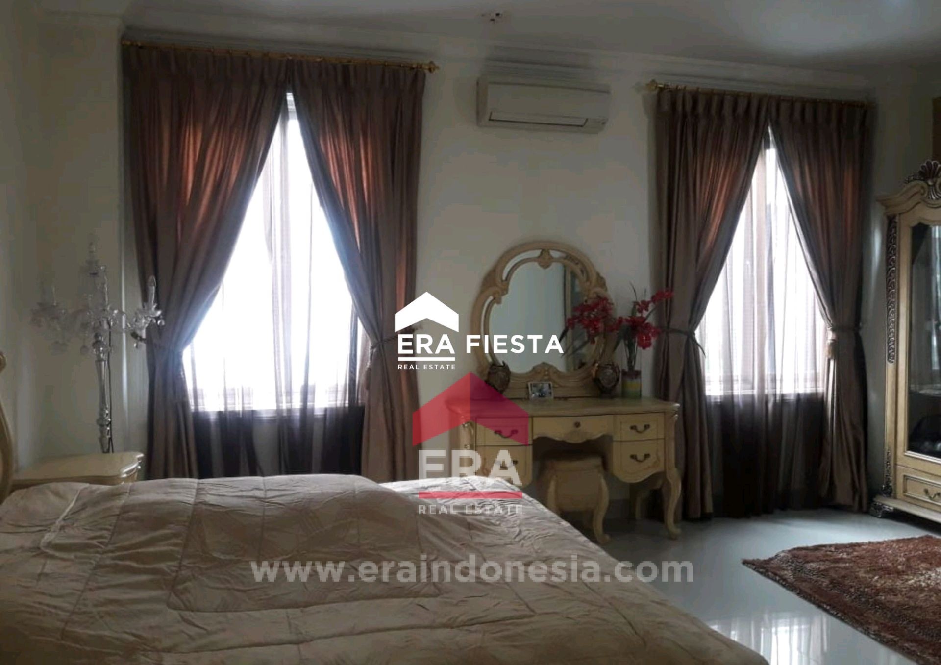 interior 6