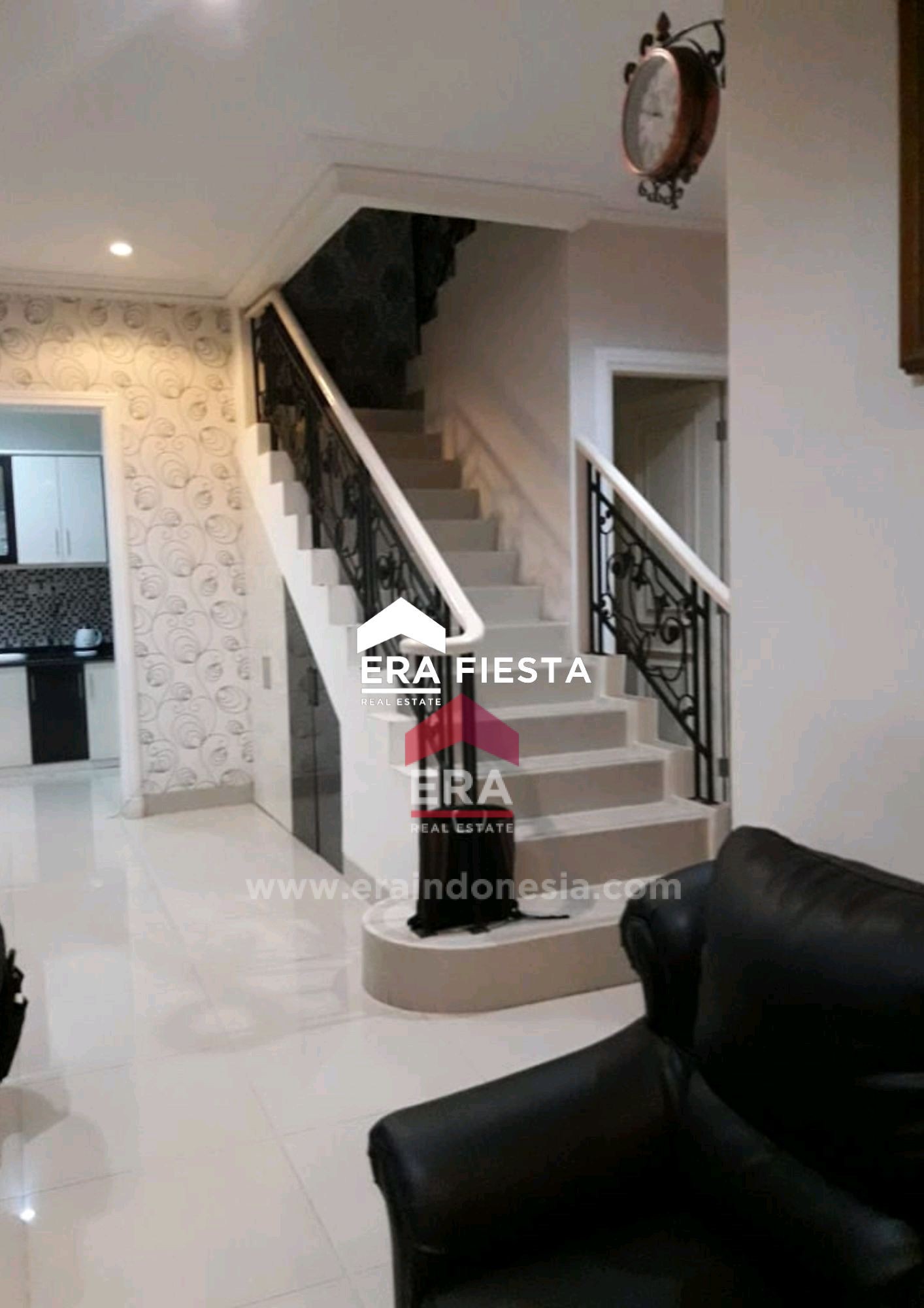 interior 11