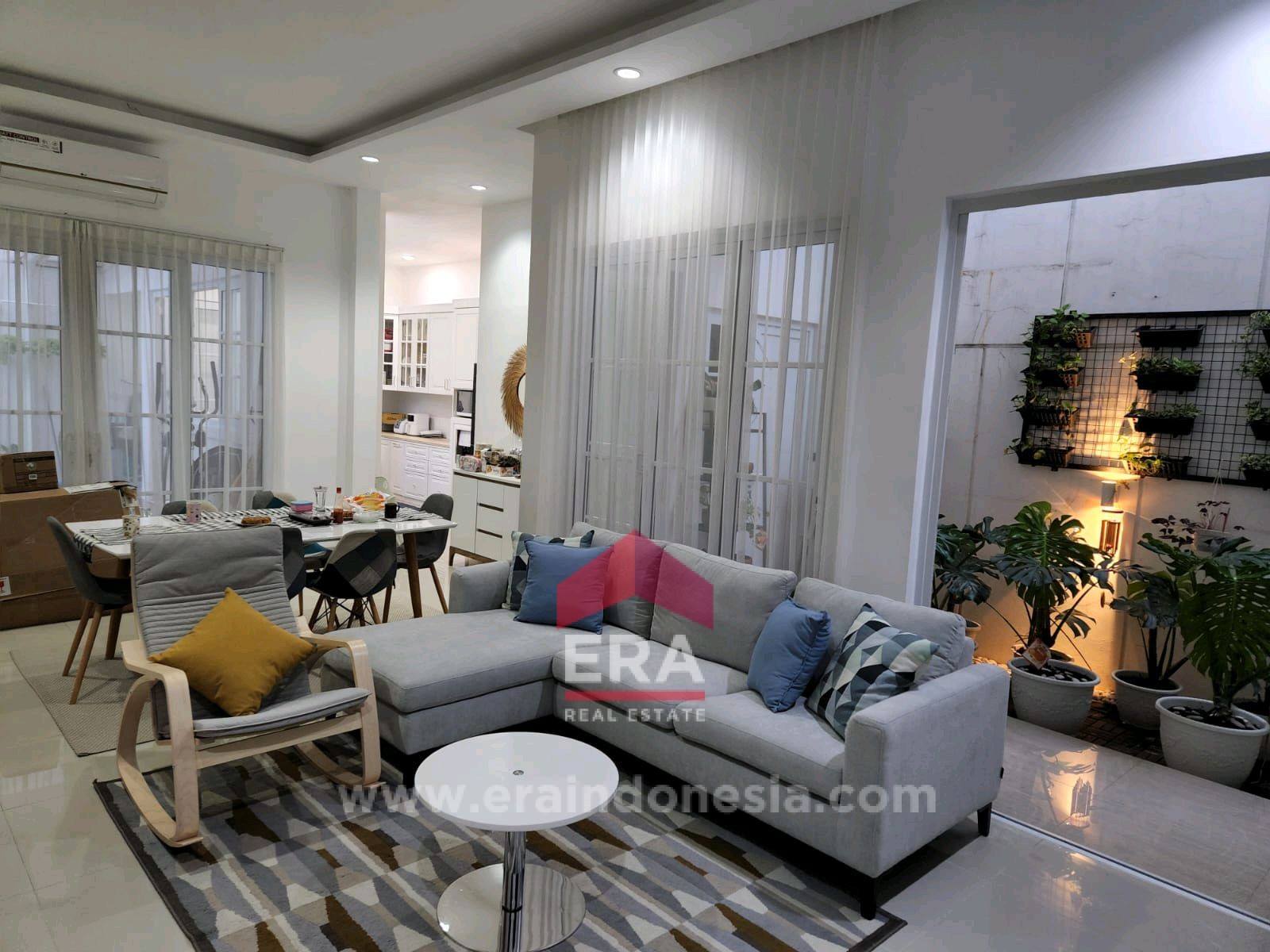 interior 3