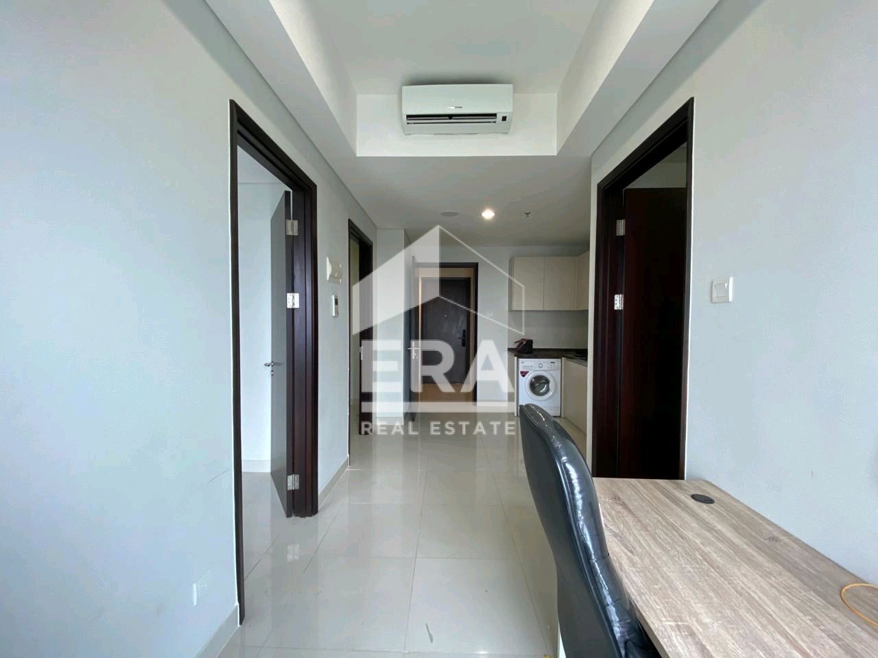 interior 8