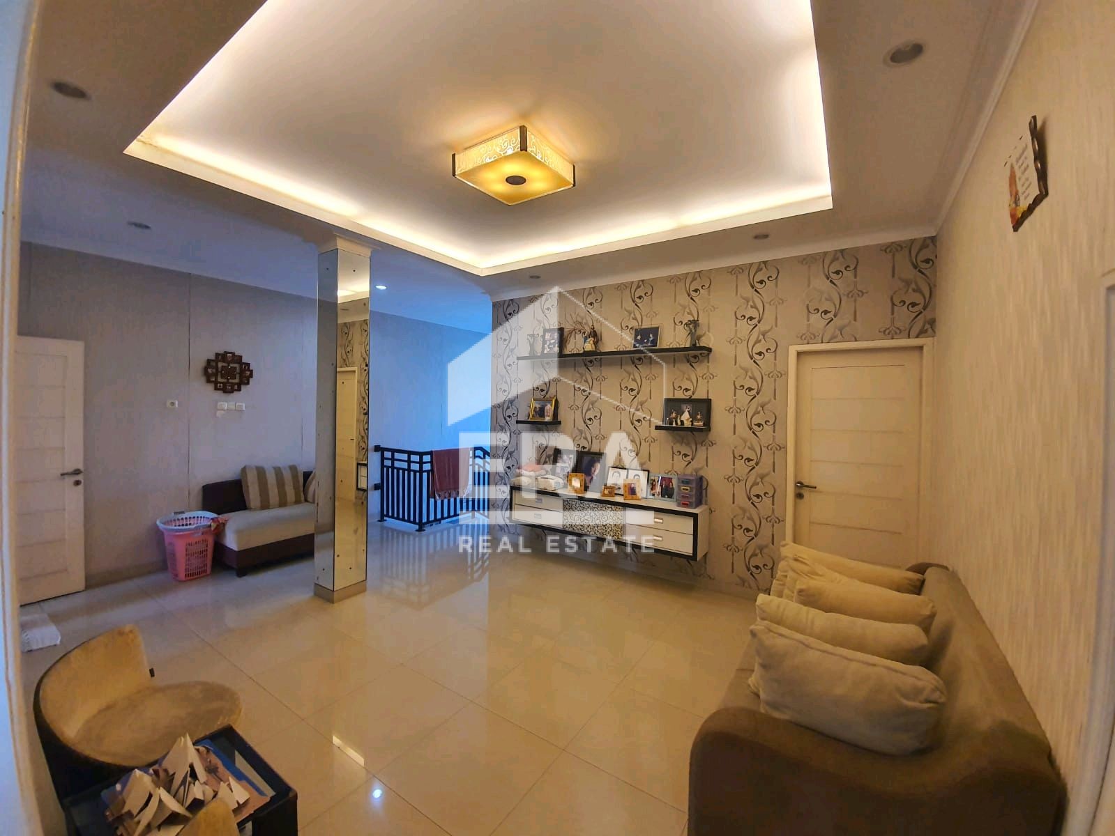 interior 7