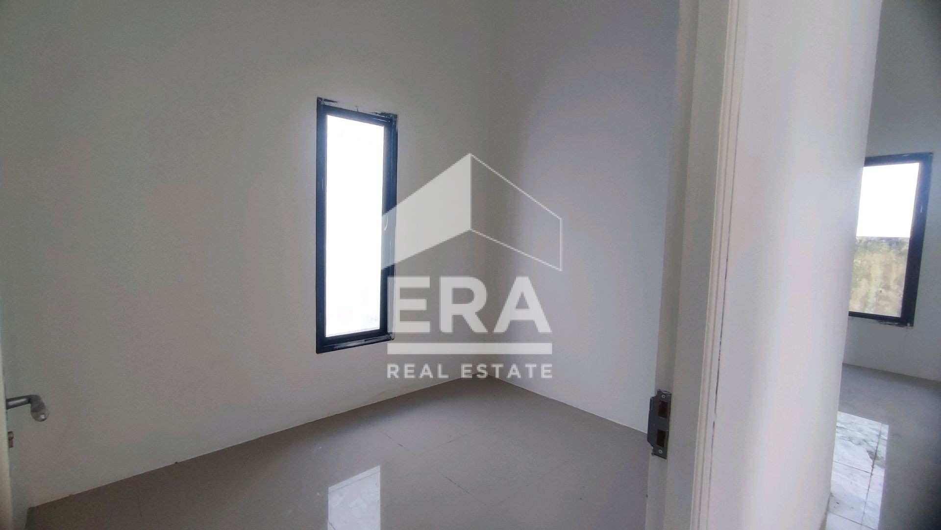interior 8