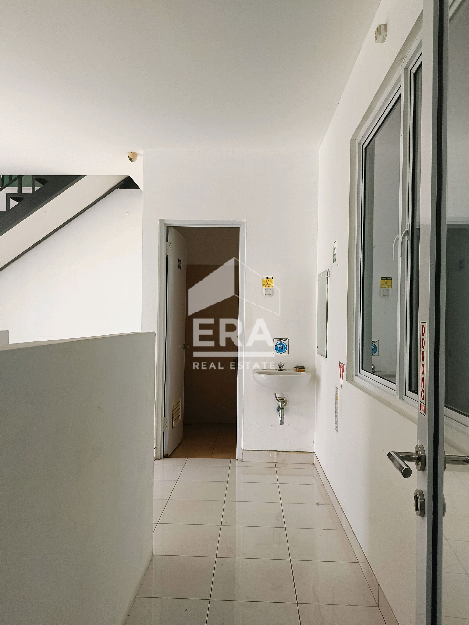 interior 9