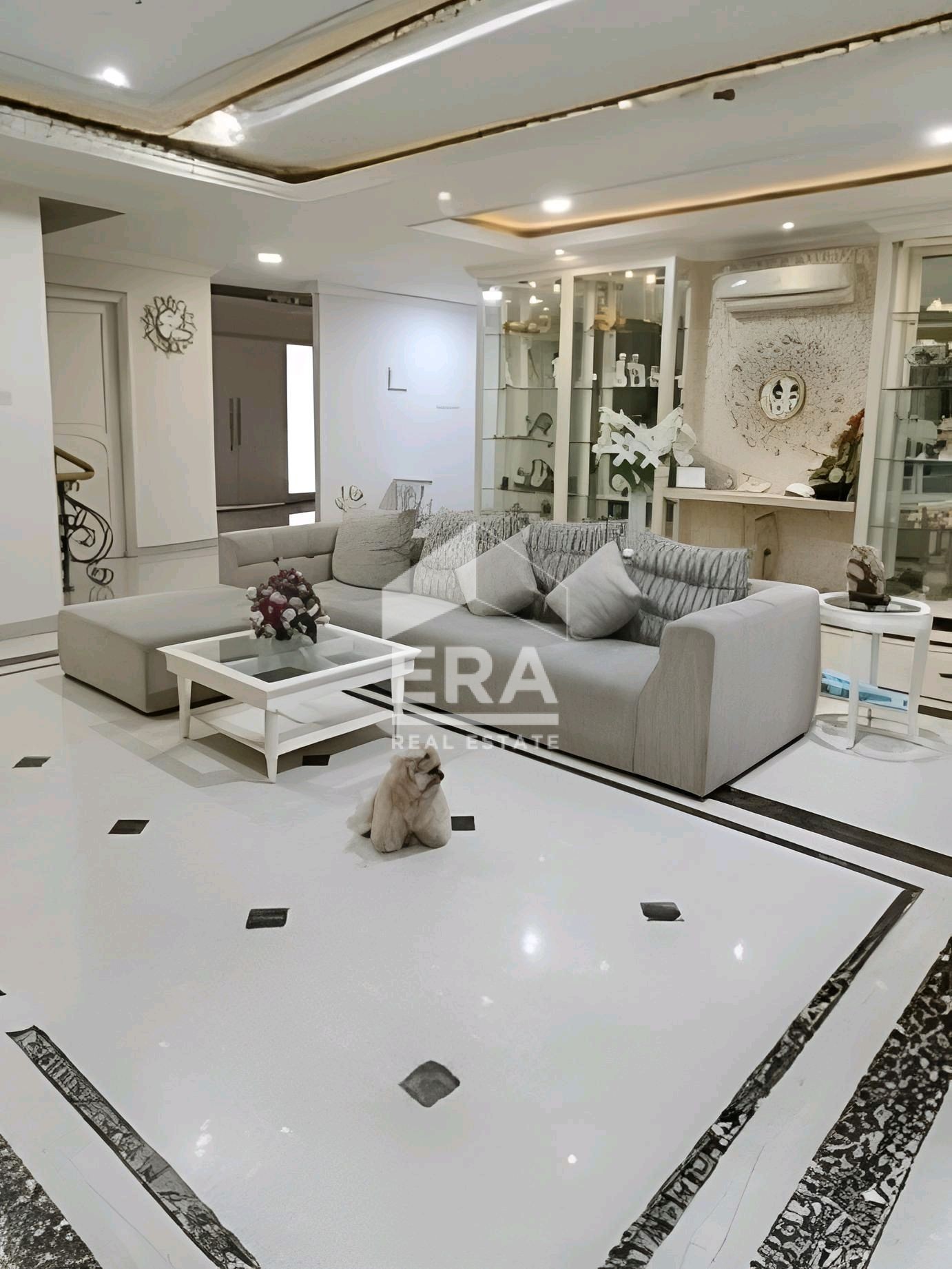 interior 4