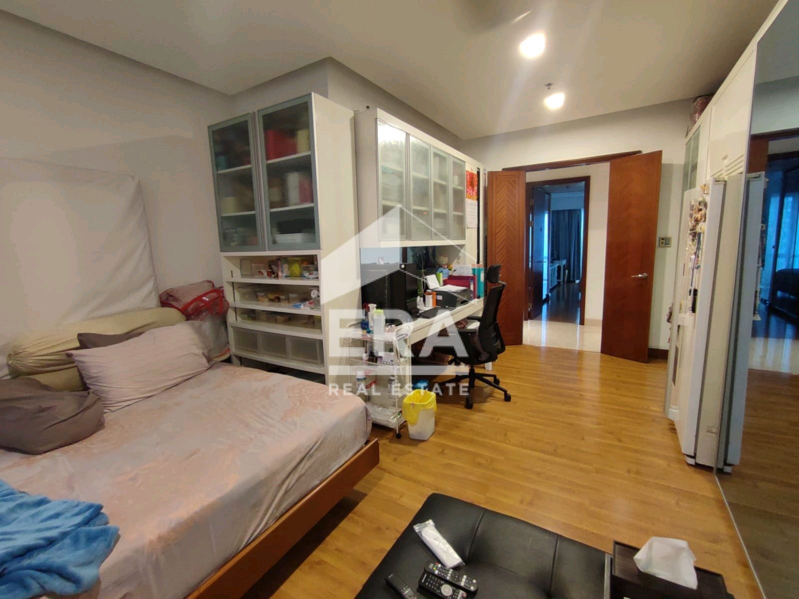 interior 11
