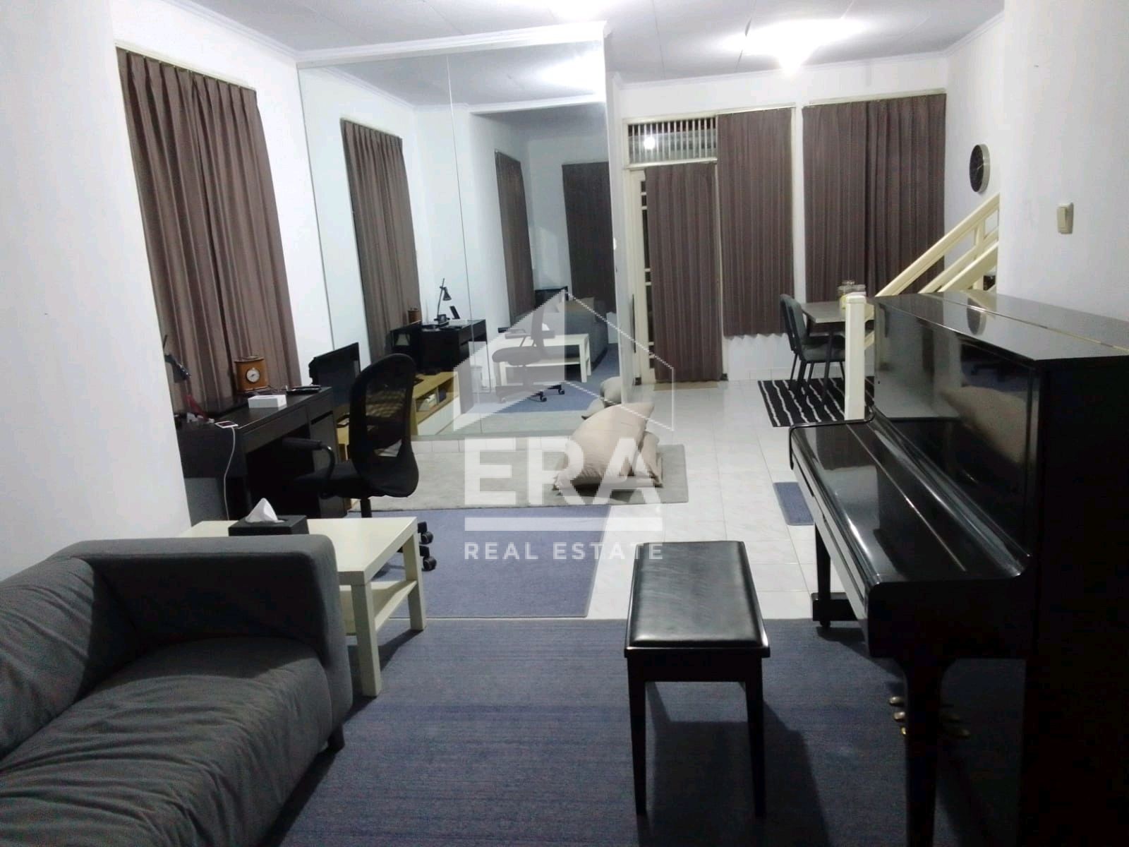 interior 10