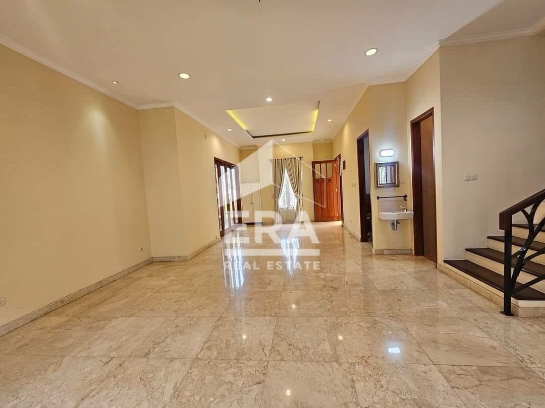 interior 7