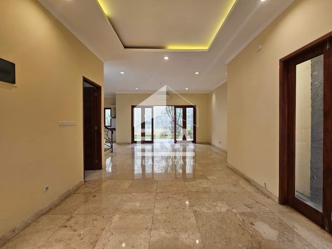 interior 2