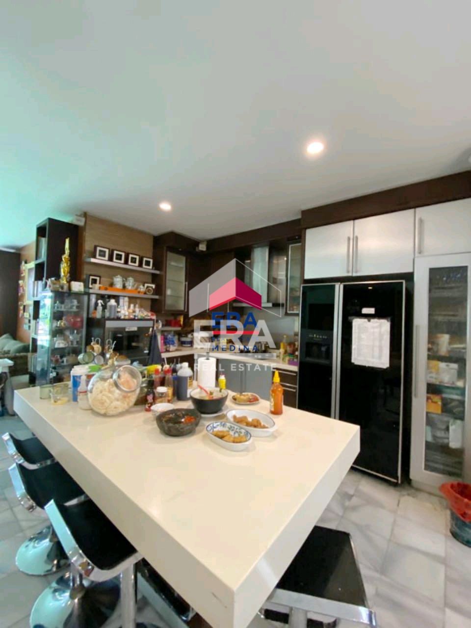 interior 2