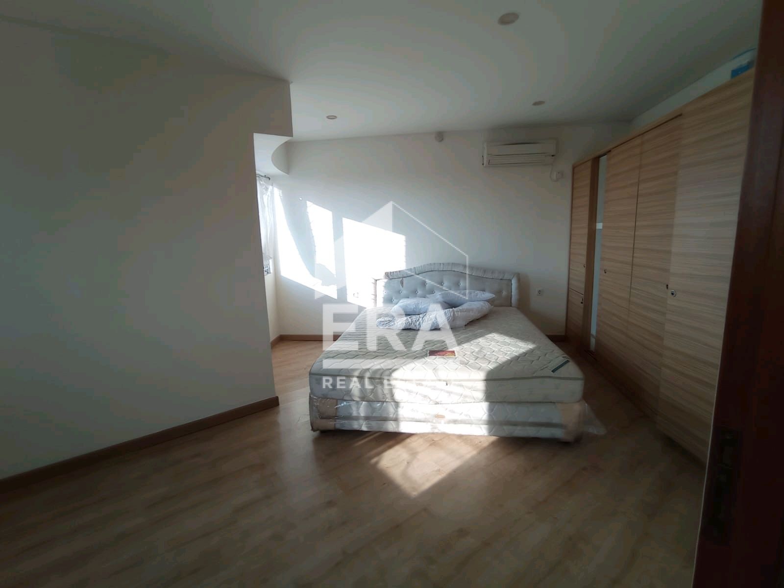 interior 3