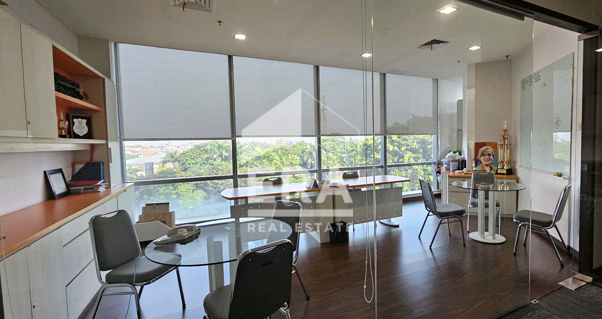 interior 2