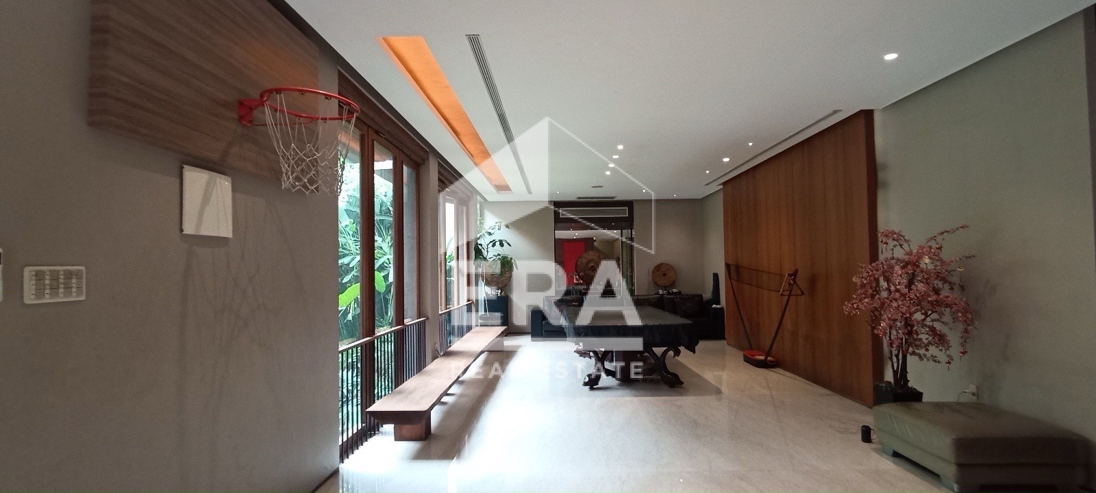 interior 2