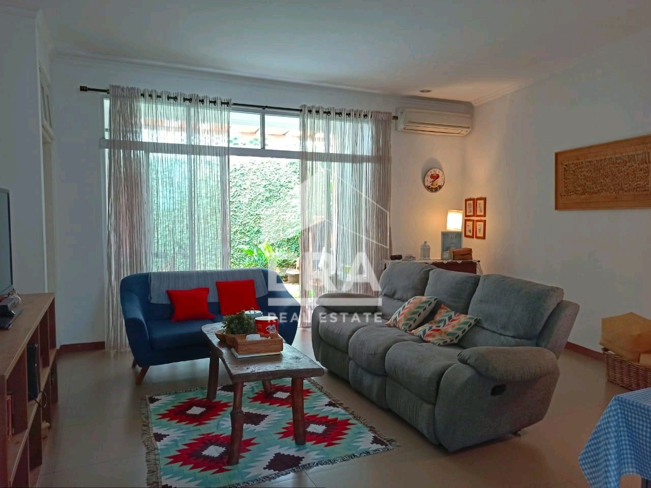 interior 6