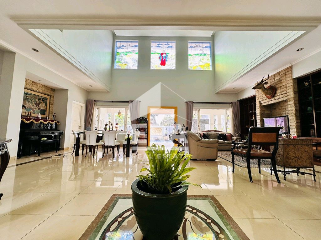 interior 7
