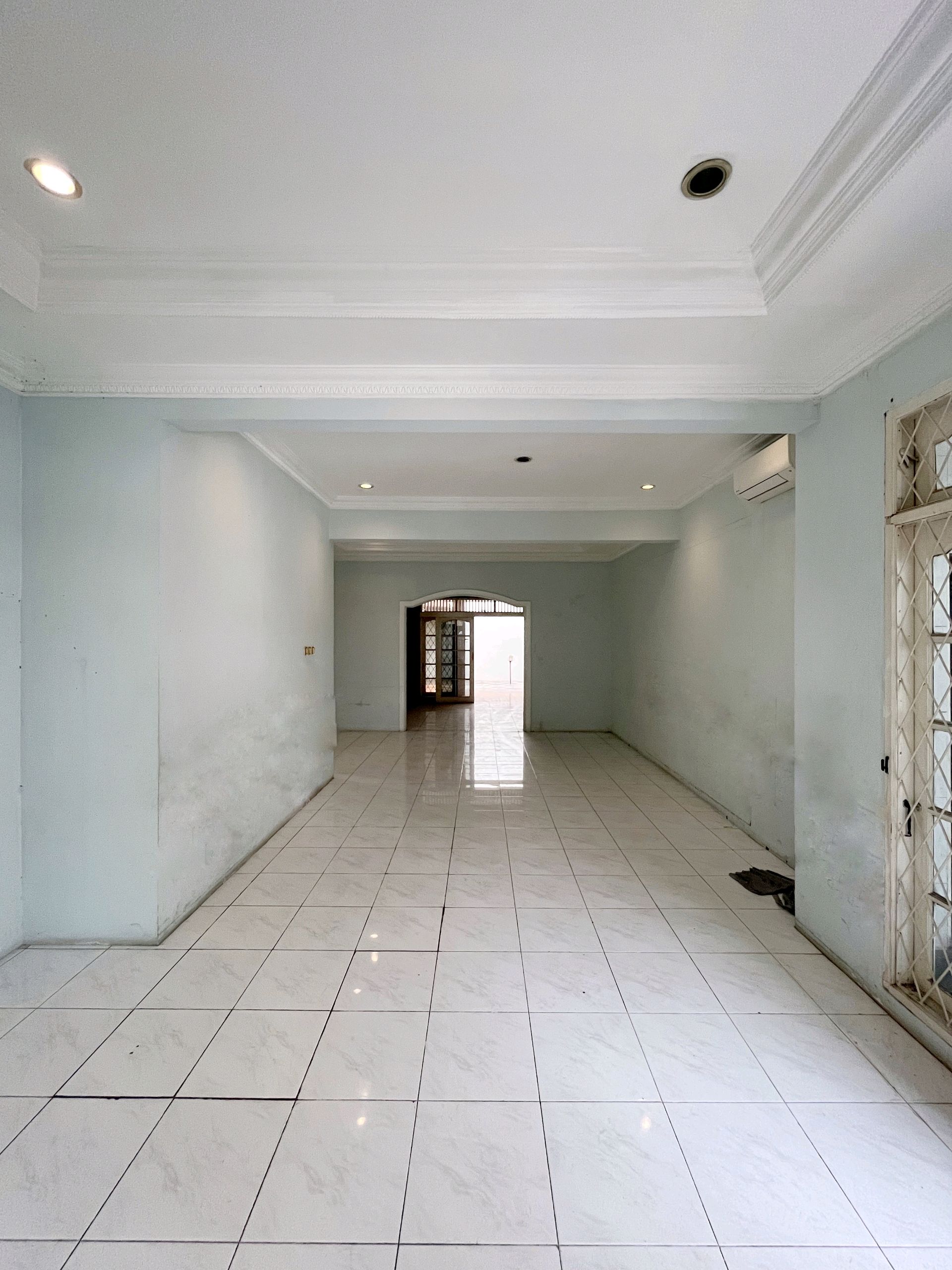 interior 4