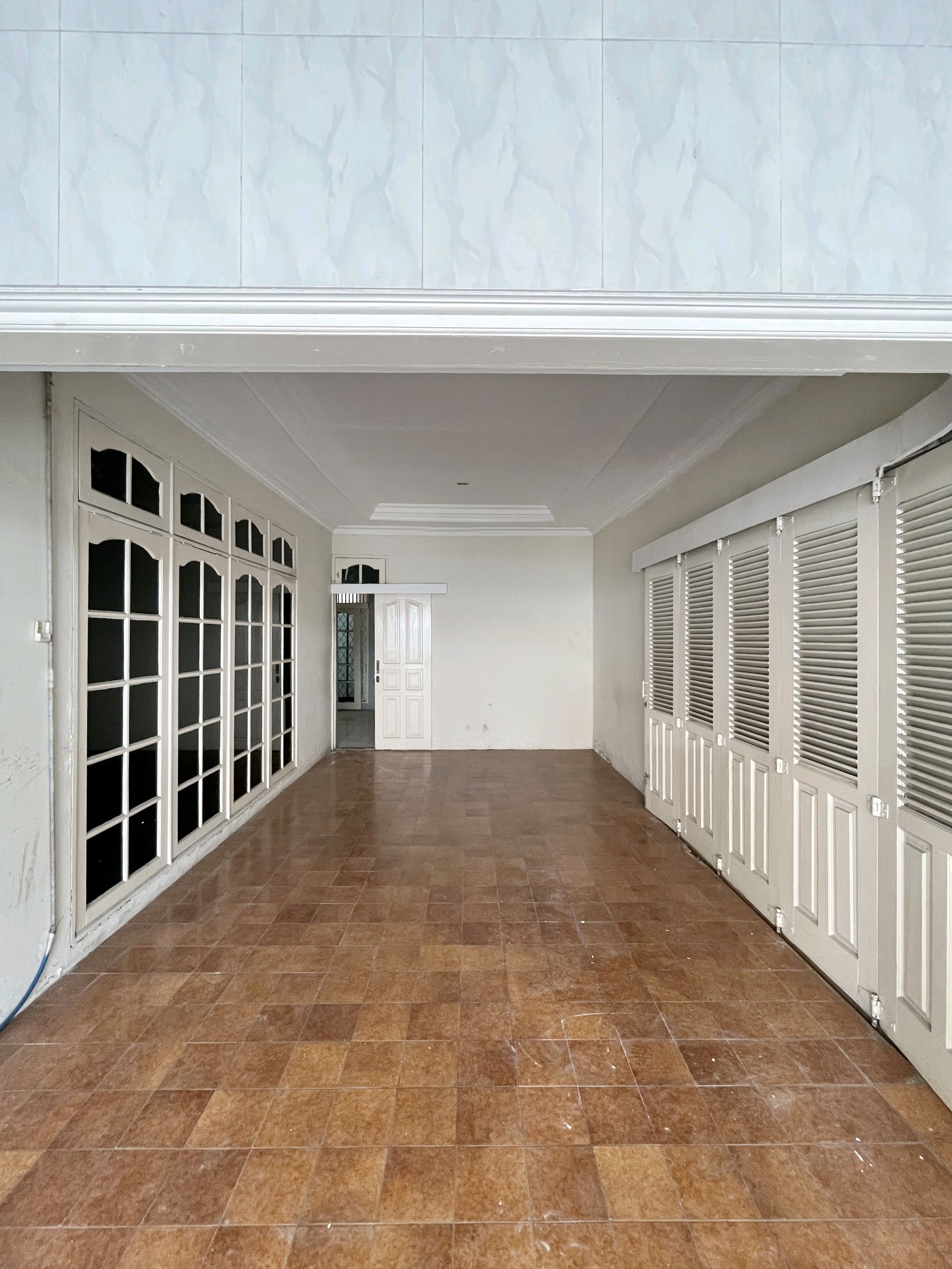 interior 2