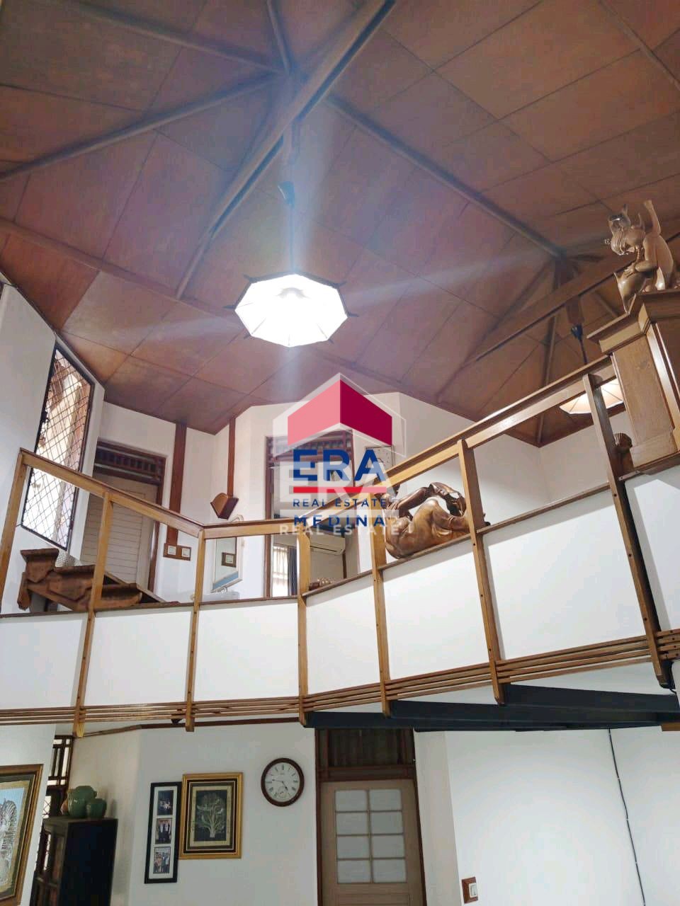 interior 6