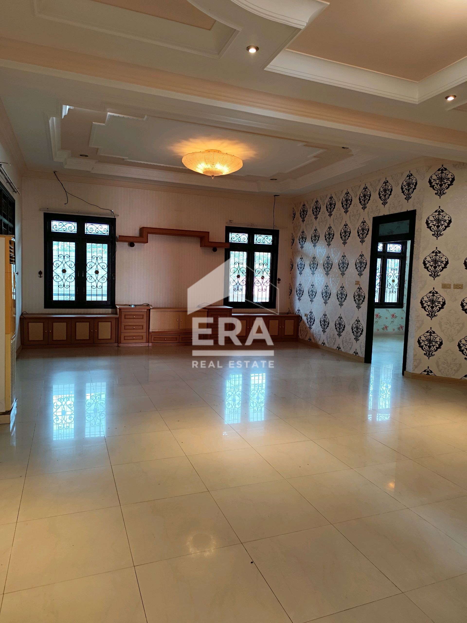 interior 4