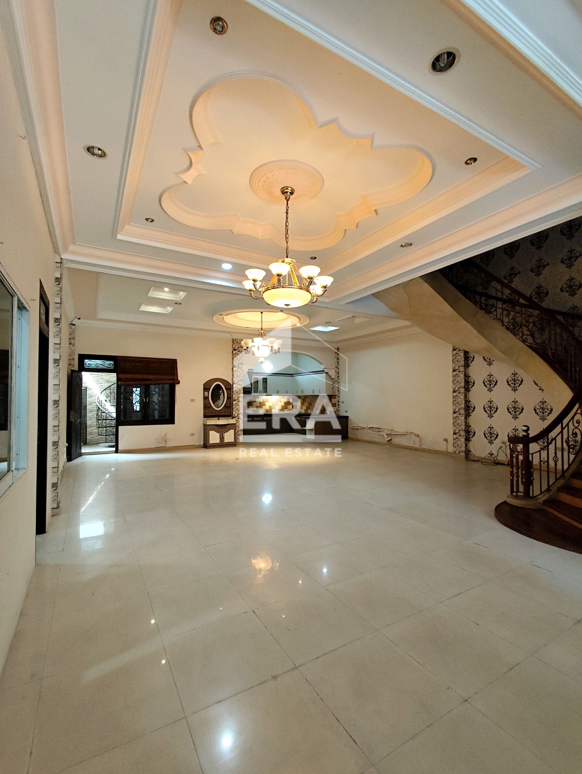 interior 2