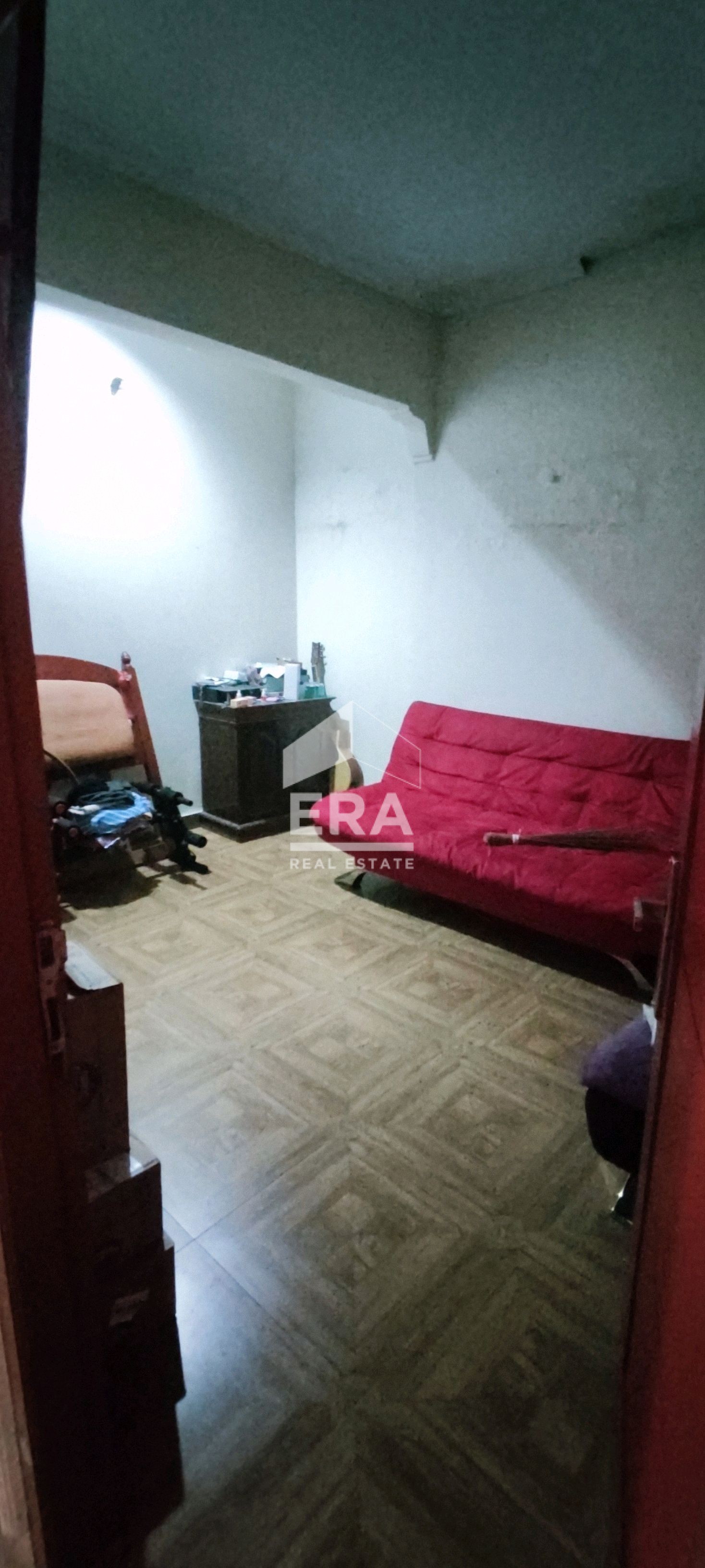 interior 16