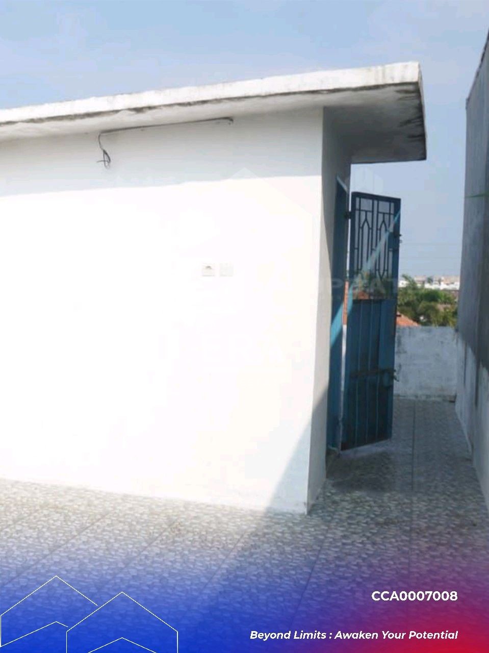 interior 8