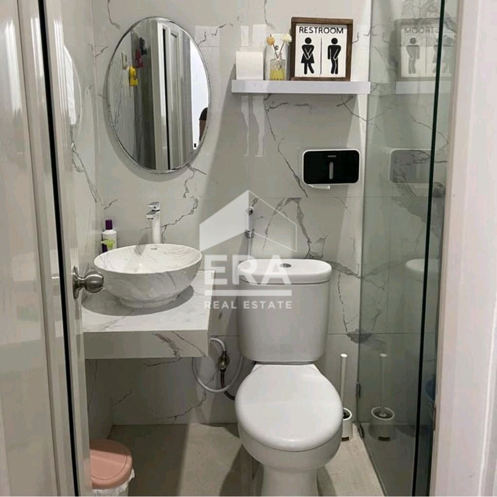 interior 9