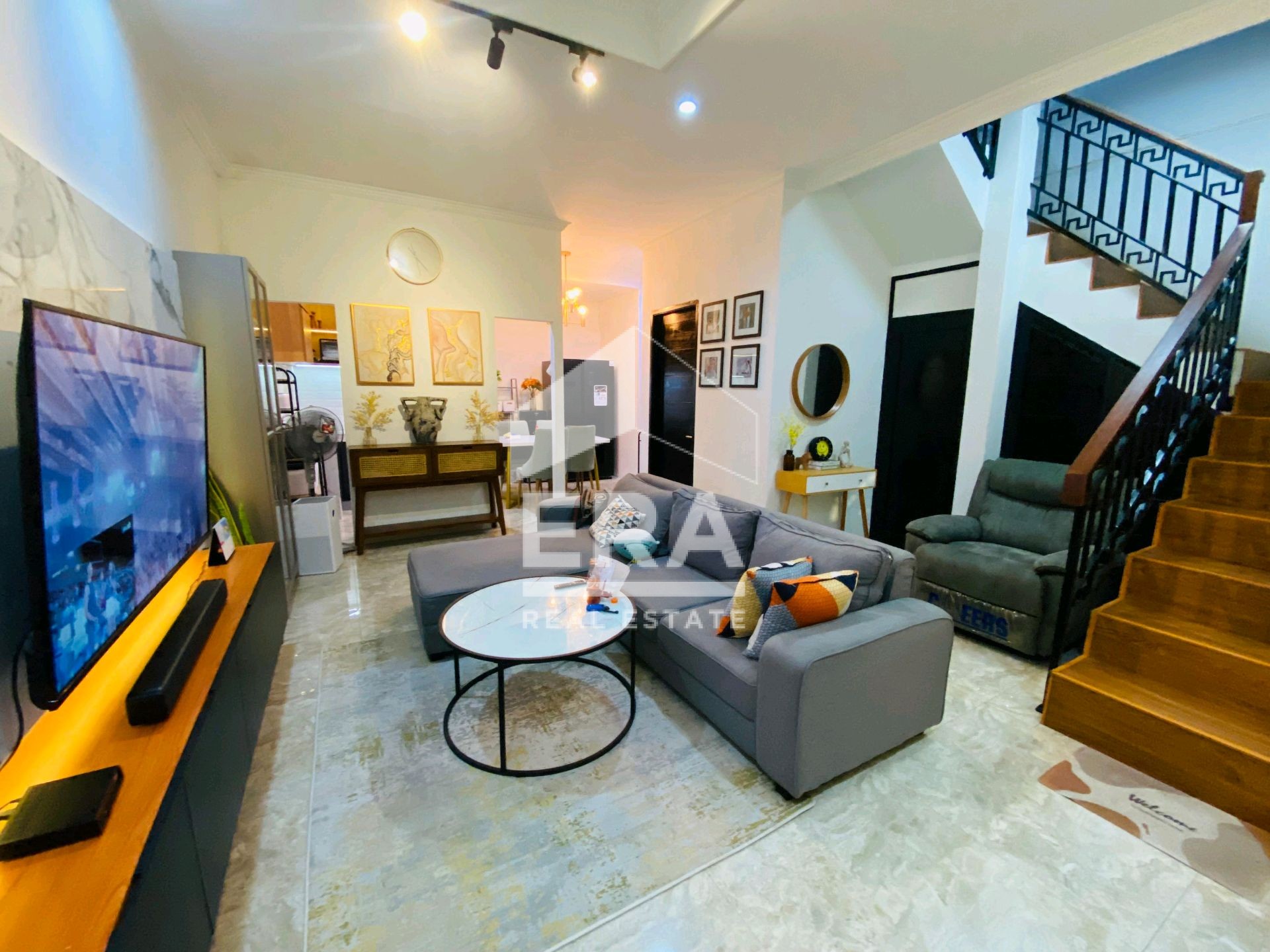 interior 6
