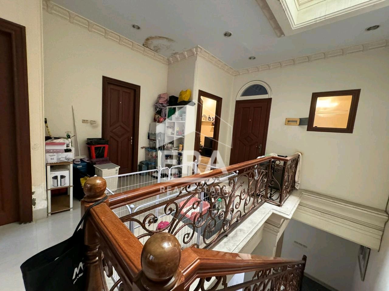 interior 4