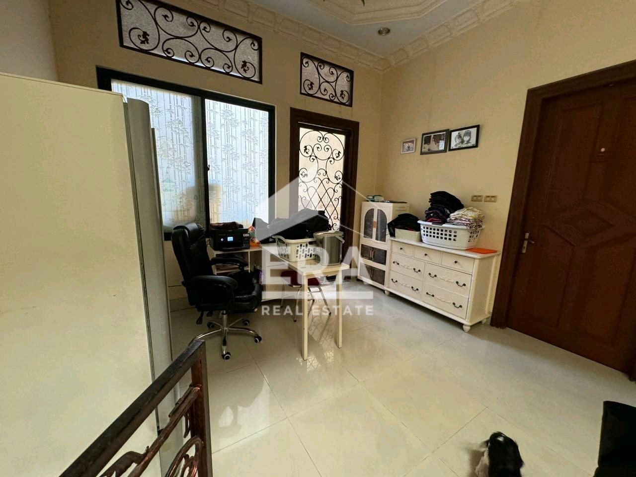 interior 6