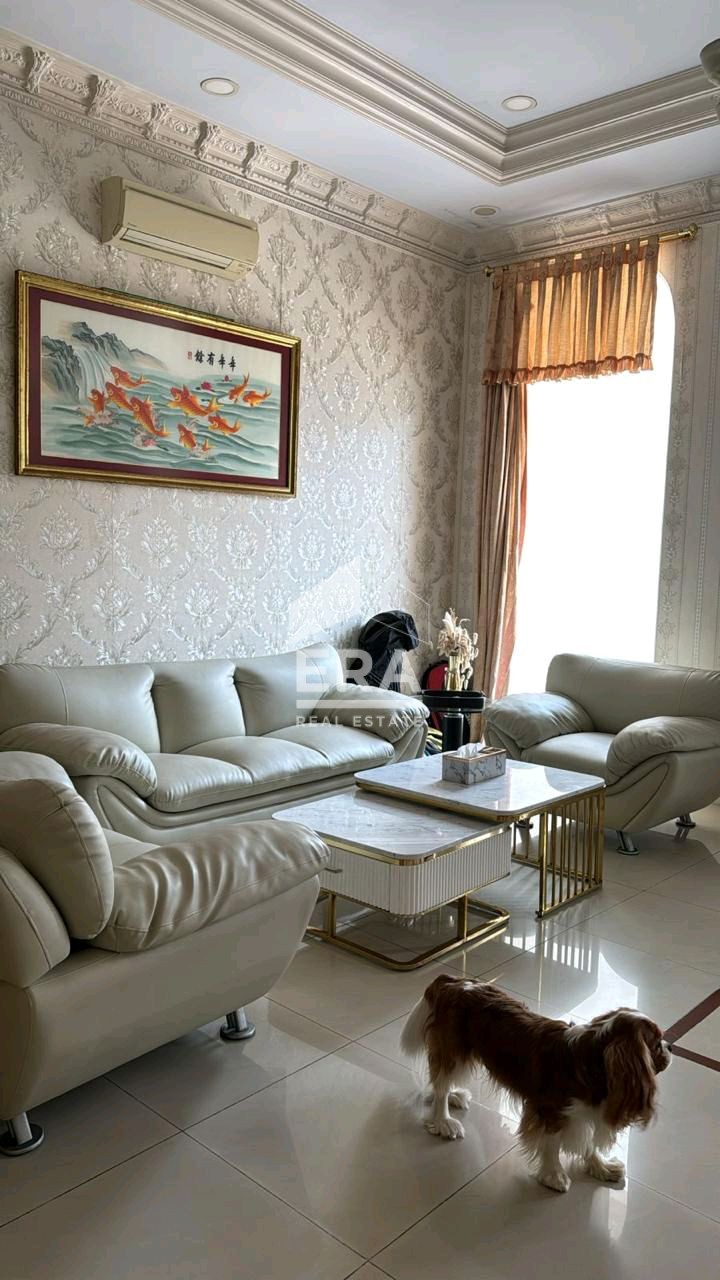 interior 9
