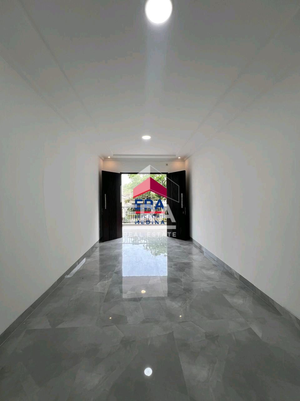 interior 9