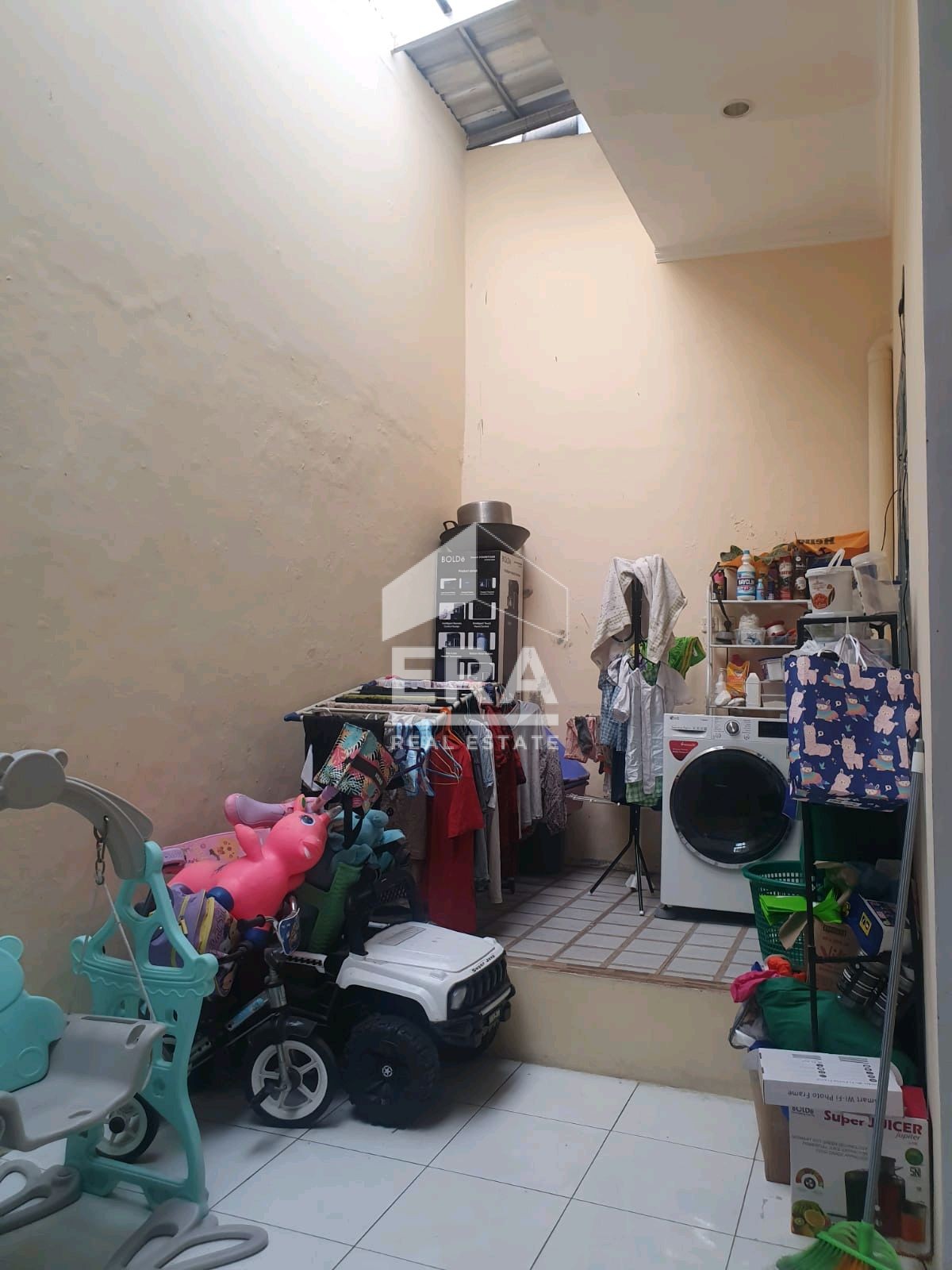 interior 3