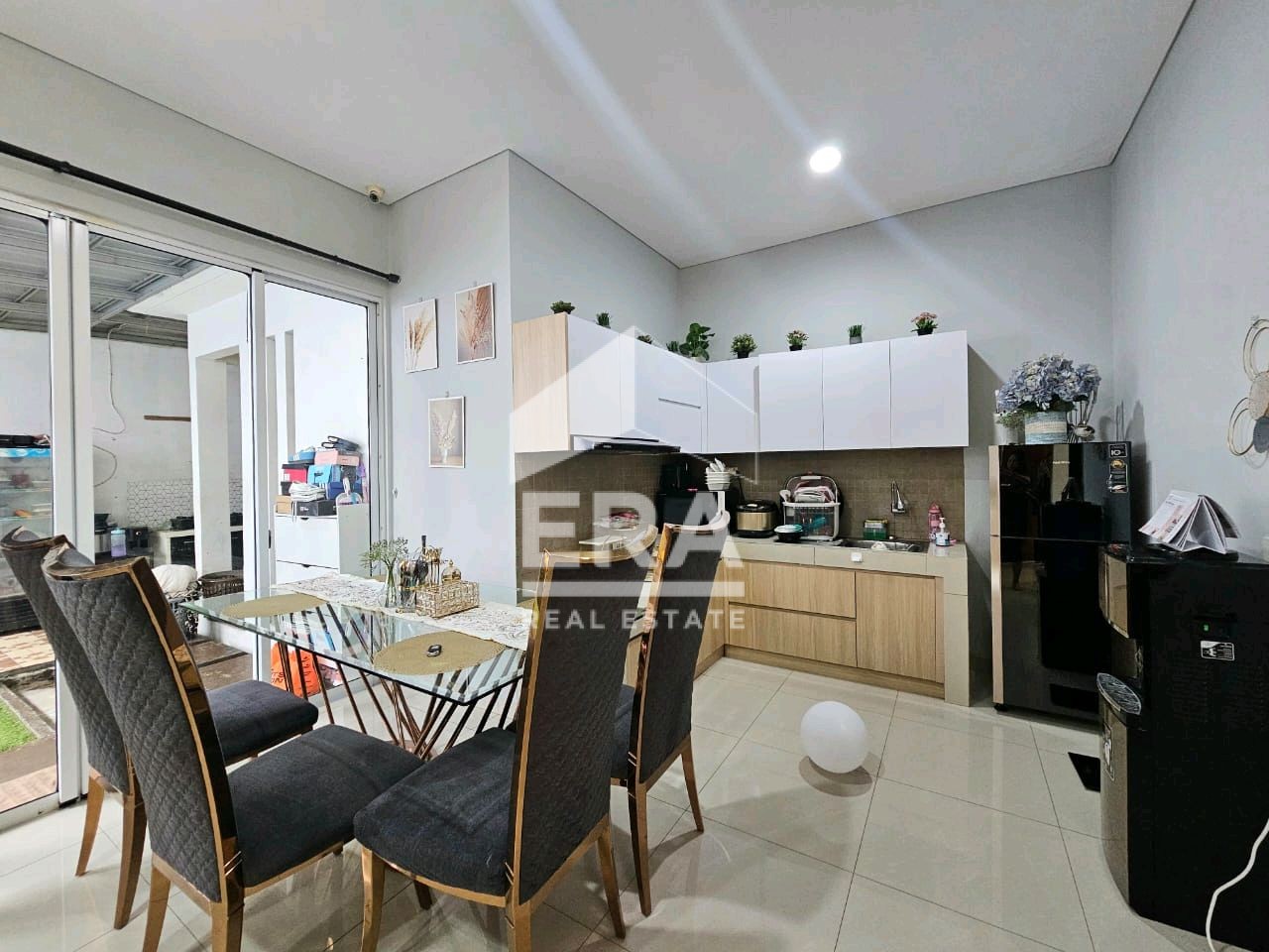 interior 9
