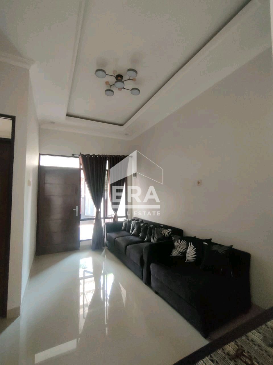 interior 8