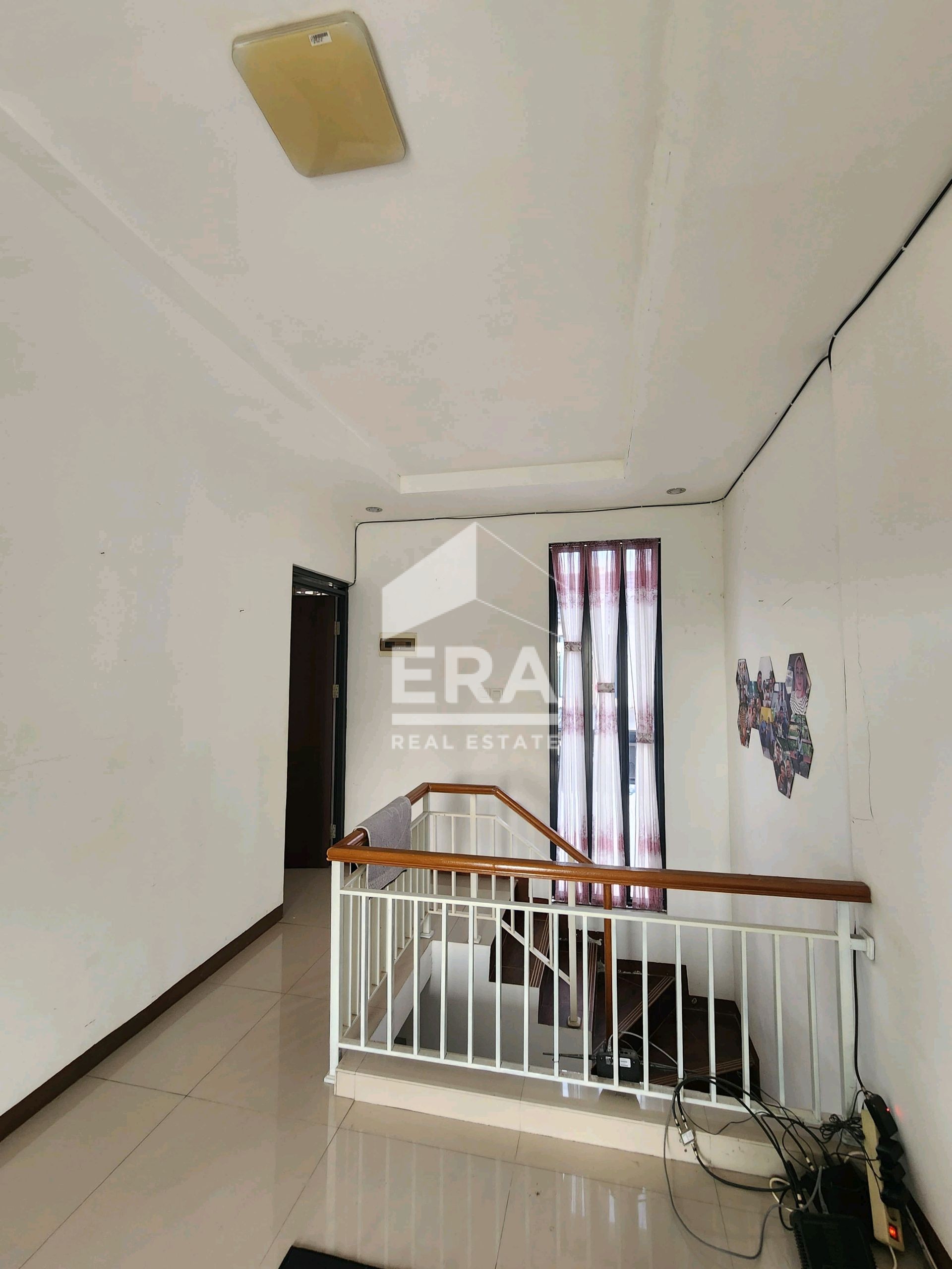 interior 6