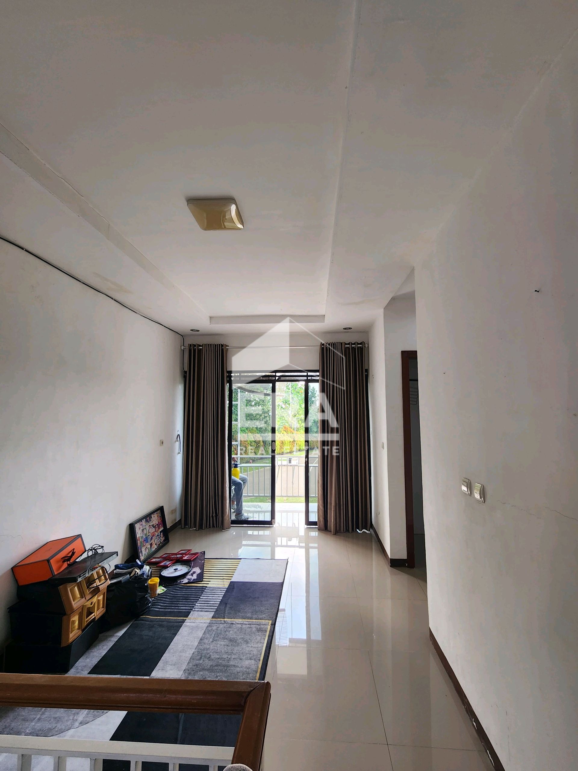 interior 7